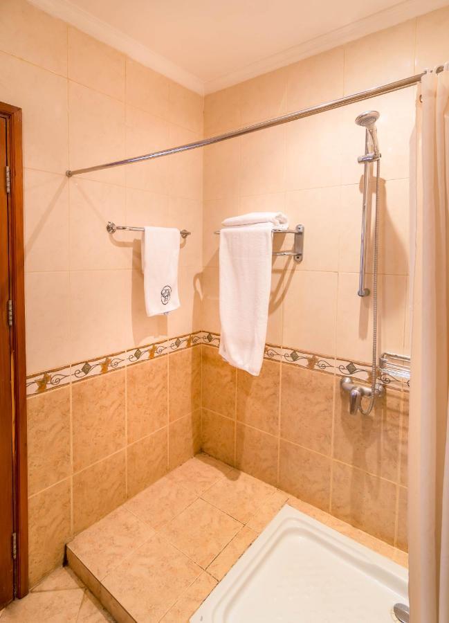 Gold Crest Hotel - Arusha Hotel