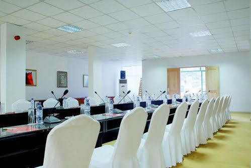 Hotel Gold Crest Hotel - Arusha 4*
